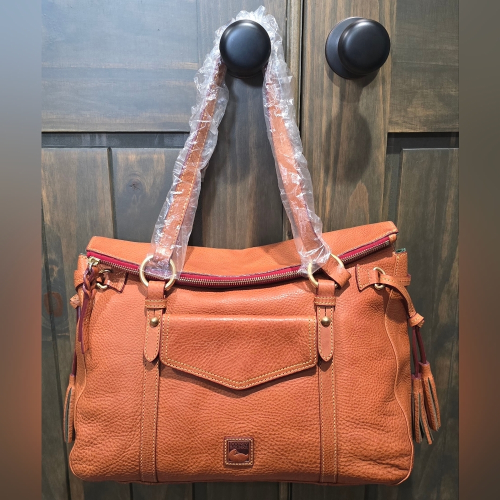 Brand New, Never Used Dooney & Bourke Smith Bag in Natural Color